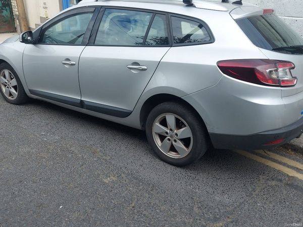 Renault Megane Estate, Diesel, 2010, Silver