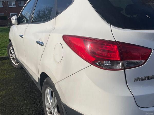 Hyundai ix35 SUV, Diesel, 2012, White
