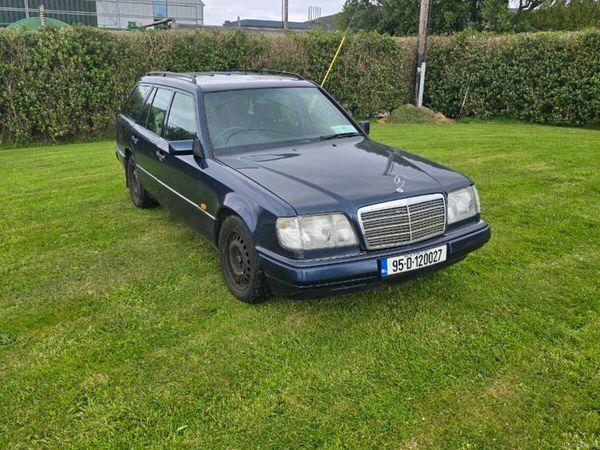 Mercedes-Benz E-Class Estate, Diesel, 1995, Blue