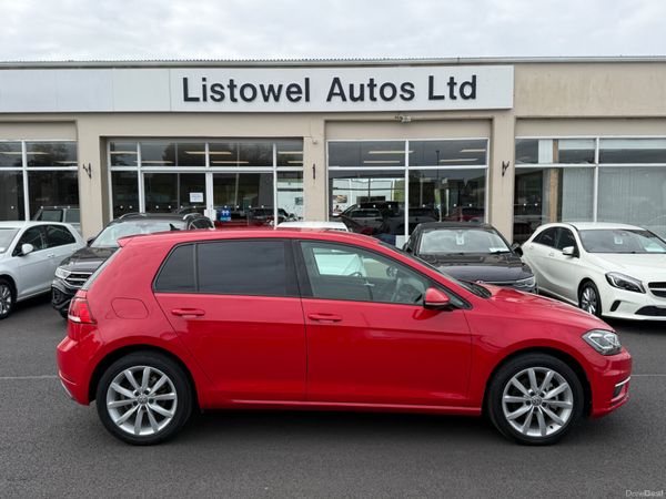 Volkswagen Golf Hatchback, Petrol, 2018, Red