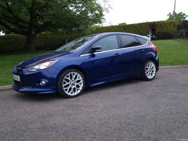 Ford Focus Hatchback, Petrol, 2014, Blue