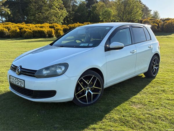 Volkswagen Golf Hatchback, Petrol, 2013, White