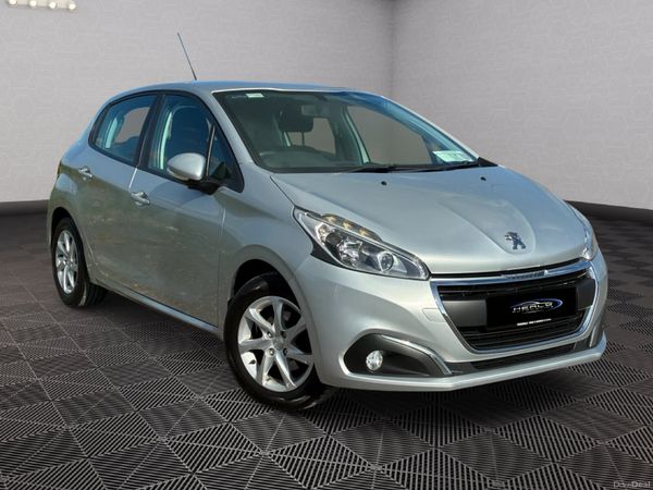 Peugeot 208 Hatchback, Petrol, 2018, Grey