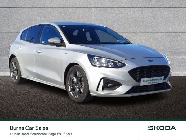 Ford Focus Hatchback, Diesel, 2021, Grey
