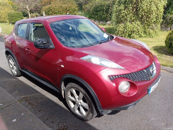 Nissan Juke SUV, Diesel, 2011, Red