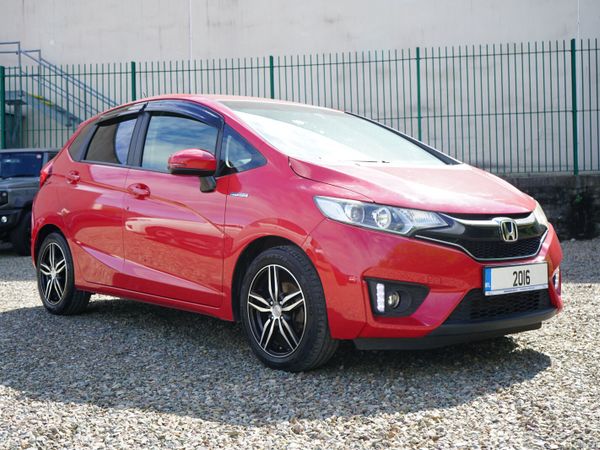 Honda Fit Hatchback, Petrol Hybrid, 2016, Red