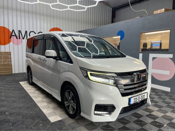 Honda Stepwagon MPV, Petrol Hybrid, 2020, White