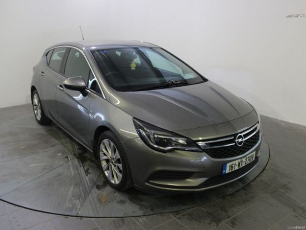Opel Astra Hatchback, Diesel, 2016, Grey