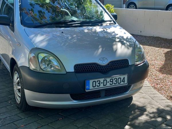 Toyota Yaris Hatchback, Petrol, 2003, Silver