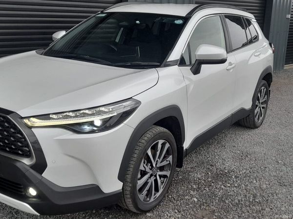 Toyota Corolla Hatchback, Petrol Hybrid, 2024, White