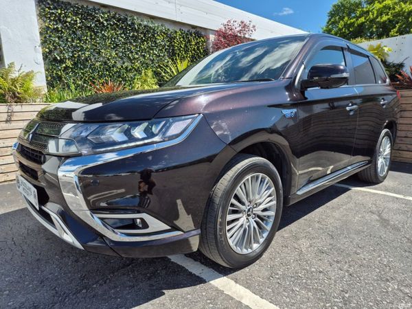 Mitsubishi Outlander SUV, Petrol Hybrid, 2020, Black
