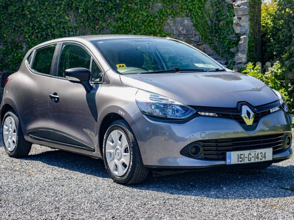 Renault Clio Hatchback, Petrol, 2015, Grey