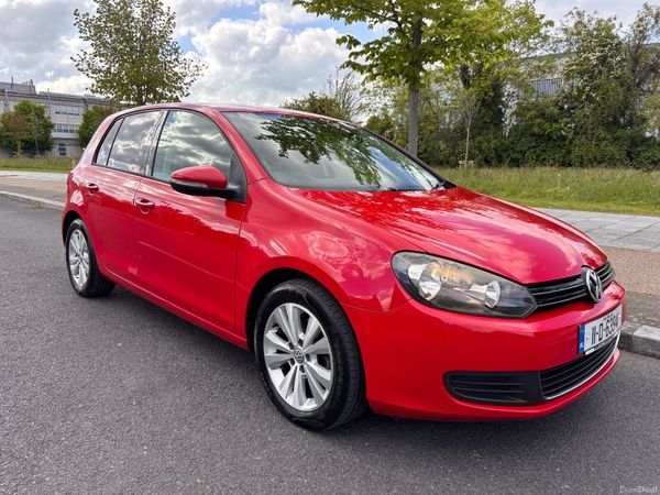 Volkswagen Golf Hatchback, Petrol, 2011, Red