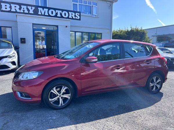 Nissan Pulsar Hatchback, Petrol, 2016, Red