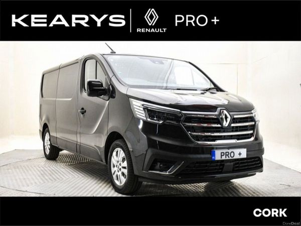 Renault Trafic SUV, Diesel, 2022, Black