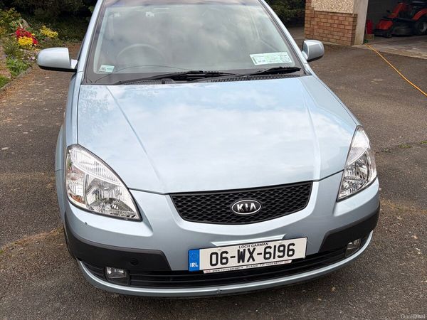 Kia Rio Saloon, Petrol, 2006, Silver