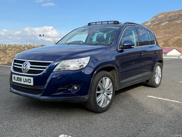 Volkswagen Tiguan SUV, Diesel, 2010, Blue
