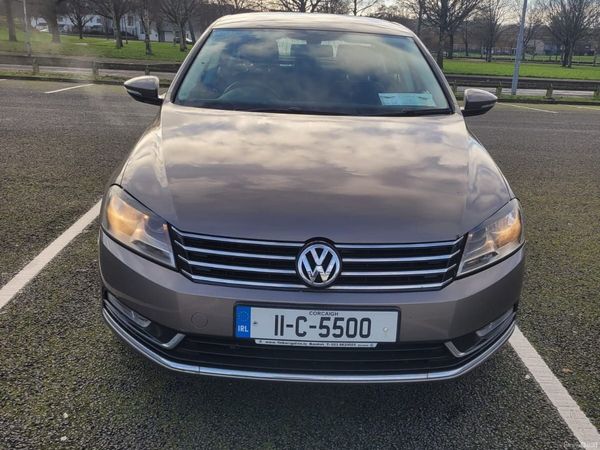 Volkswagen Passat Saloon, Diesel, 2011, Brown