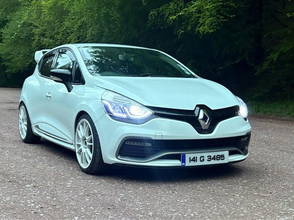 Renault Clio Hatchback, Petrol, 2014, White