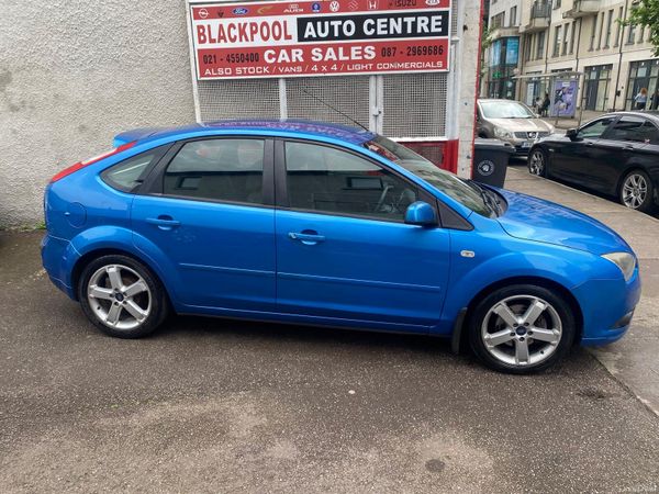 Ford Focus Hatchback, Petrol, 2008, Blue
