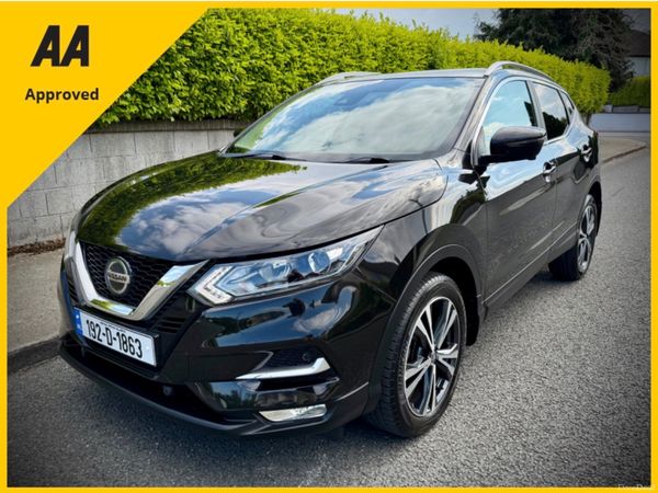 Nissan Qashqai MPV, Petrol, 2019, Black