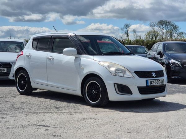 Suzuki Swift Hatchback, Petrol, 2014, White