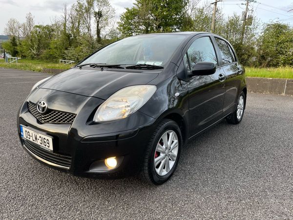 Toyota Yaris Hatchback, Diesel, 2009, Black