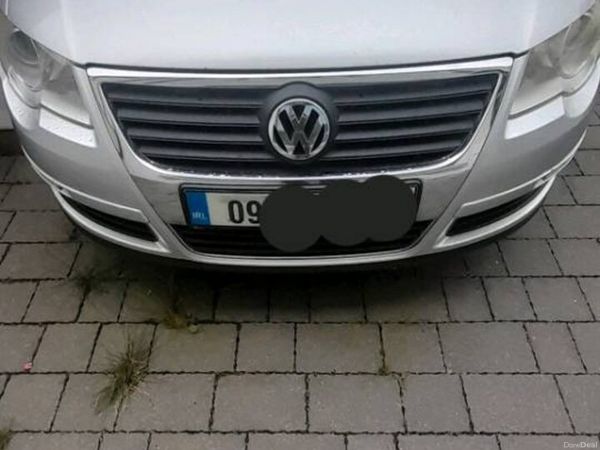 Volkswagen Passat Saloon, Diesel, 2009, Silver