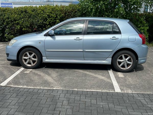 Toyota Corolla Hatchback, Petrol, 2005, Blue