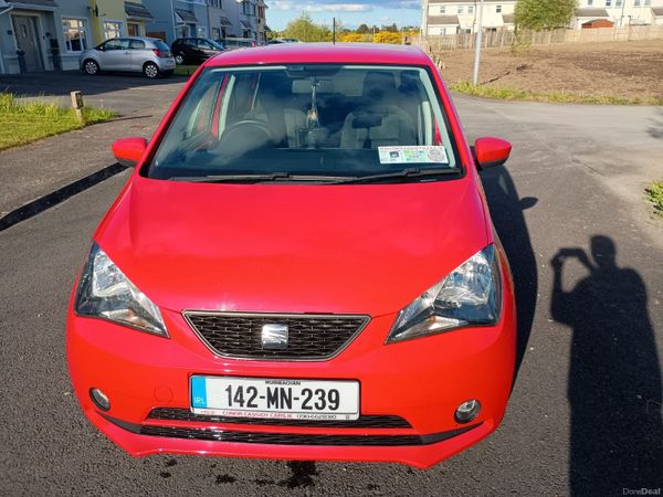 SEAT Mii Hatchback, Petrol, 2014, Red