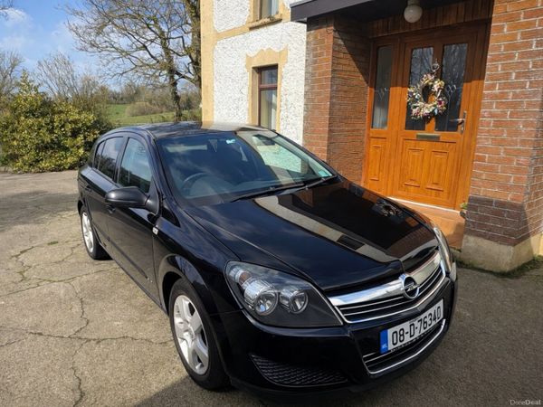 Vauxhall Astra Hatchback, Petrol, 2008, Black