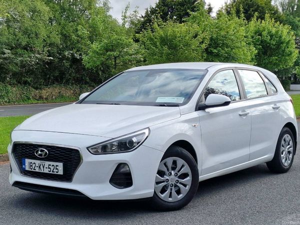 Hyundai i30 Hatchback, Petrol, 2018, White