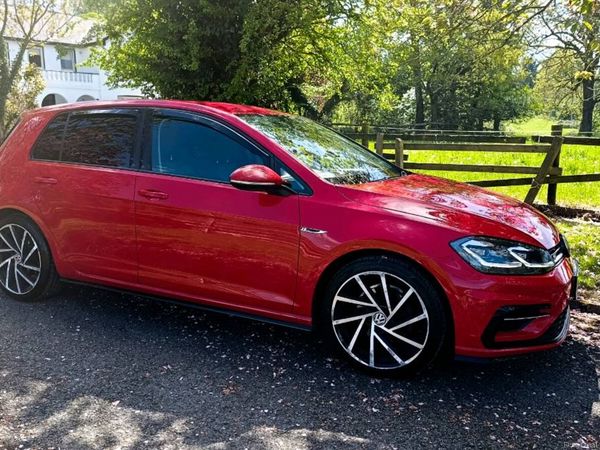 Volkswagen Golf Estate, Petrol, 2018, Red