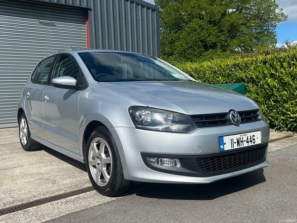 Volkswagen Polo Hatchback, Petrol, 2011, Silver