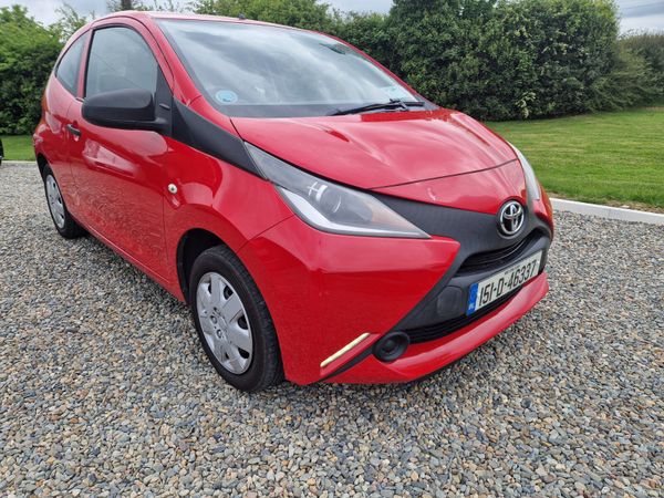Toyota Aygo Hatchback, Petrol, 2015, Red