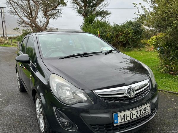 Opel Corsa Hatchback, Petrol, 2014, Black