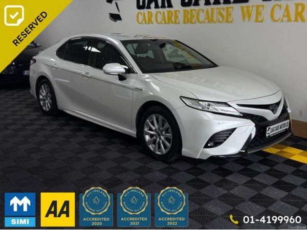 Toyota Camry Saloon, Petrol Hybrid, 2020, White
