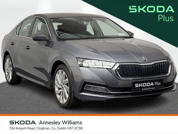 Skoda Octavia Saloon, Petrol, 2023, Grey