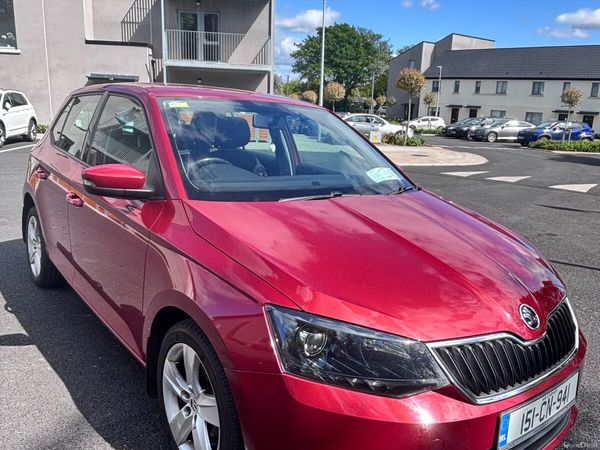 Skoda Fabia Hatchback, Petrol, 2015, Red