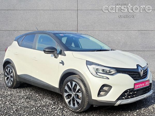 Renault Captur Hatchback, Petrol, 2023, White