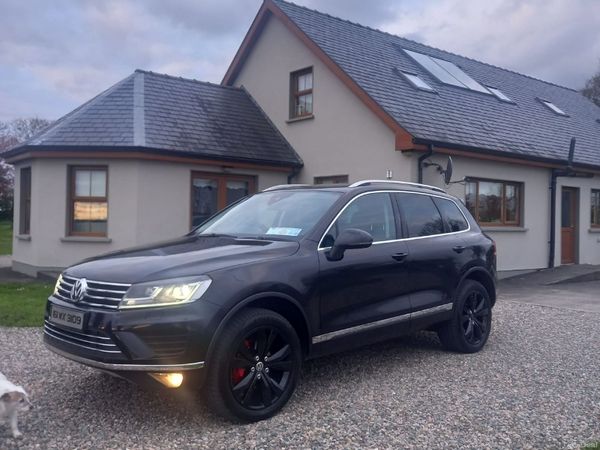 Volkswagen Touareg SUV, Diesel, 2016, Black
