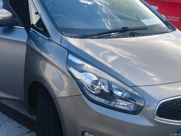 Kia Carens MPV, Diesel, 2015, Silver