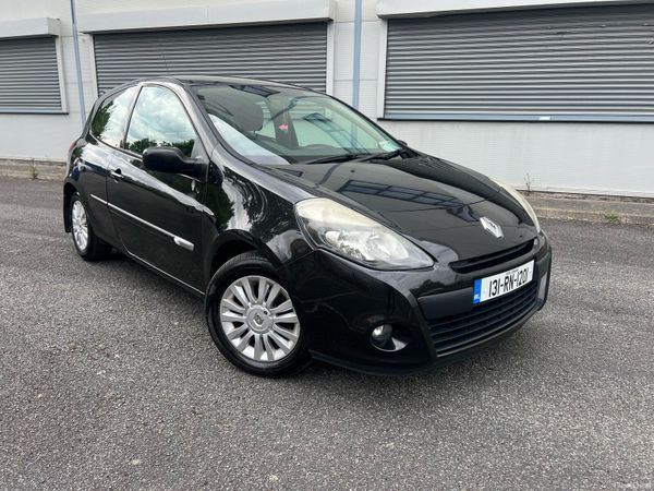 Renault Clio Hatchback, Petrol, 2013, Black