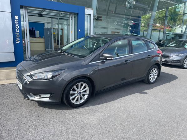 Ford Focus Hatchback, Petrol, 2018, Grey