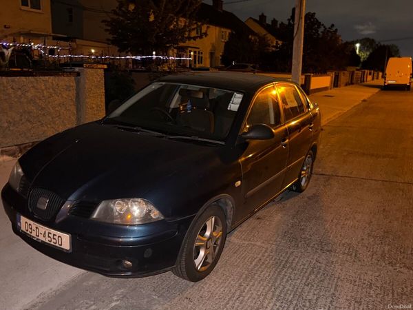 SEAT Cordoba Saloon, Petrol, 2009, Blue