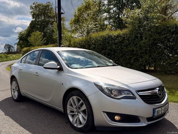 Opel Insignia Hatchback, Diesel, 2016, Silver