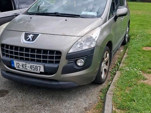 Peugeot 3008 MPV, Diesel, 2012, Grey