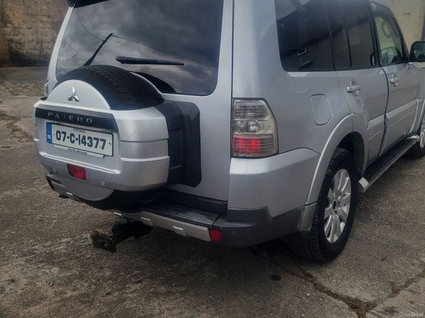 Mitsubishi Pajero SUV, Diesel, 2007, Silver