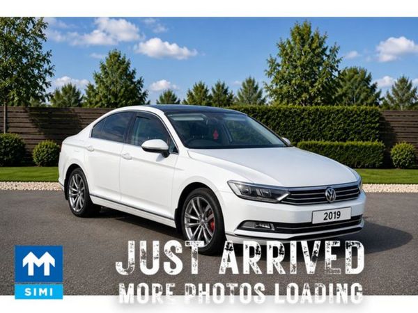 Volkswagen Passat Saloon, Diesel, 2019, White