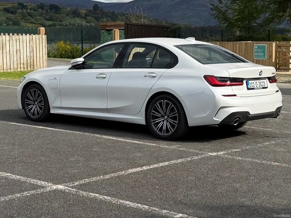 BMW 3-Series Saloon, Petrol Plug-in Hybrid, 2020, White